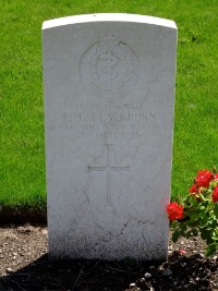 Klagenfurt War Cemetery - Blackburn, Leslie Thomas
